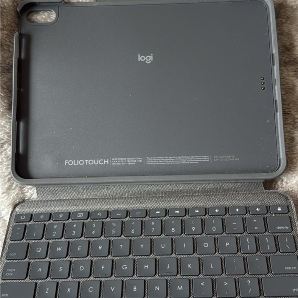 Logitech Folio Touch Keyboard Case - Gray